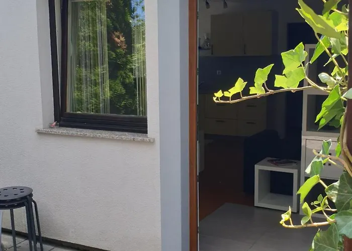 Emma - Free Parking, Ac, Wifi Lägenhet