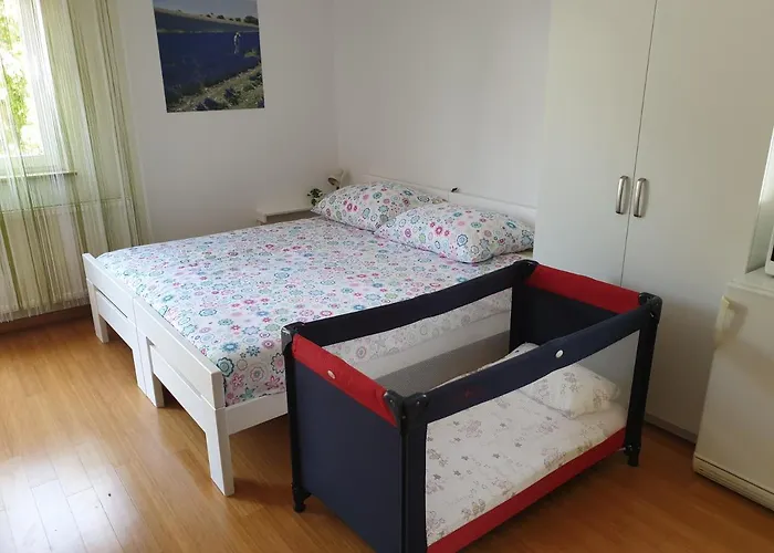 Emma - Free Parking, Ac, Wifi 卢布尔雅那