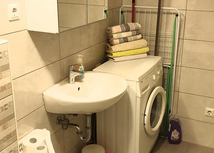 Emma - Free Parking, Ac, Wifi * 卢布尔雅那